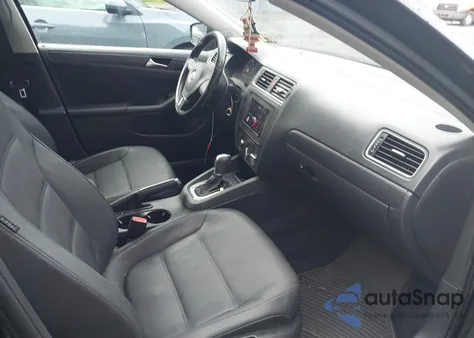 2011 Volkswagen Jetta 2.5L Se z USA, uszkodzony, nr VIN 3VWDZ7AJ2BM368362